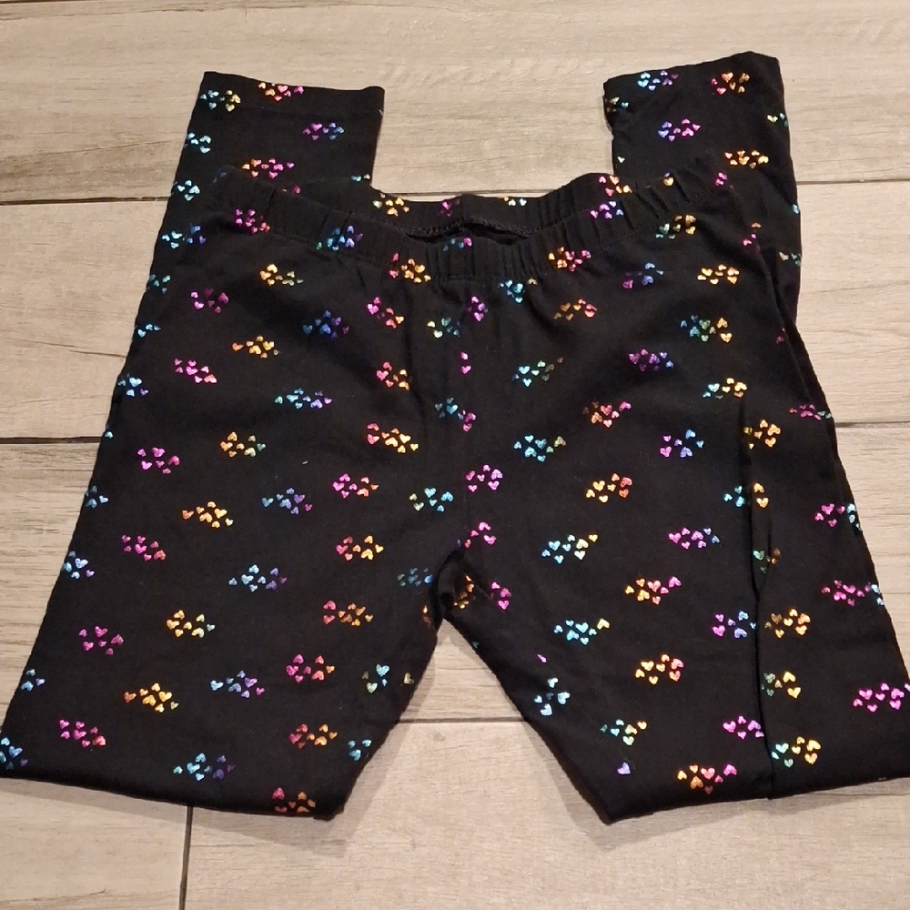 🦔Cat & Jack Black Leggings with Colorful Heart Pattern🐧